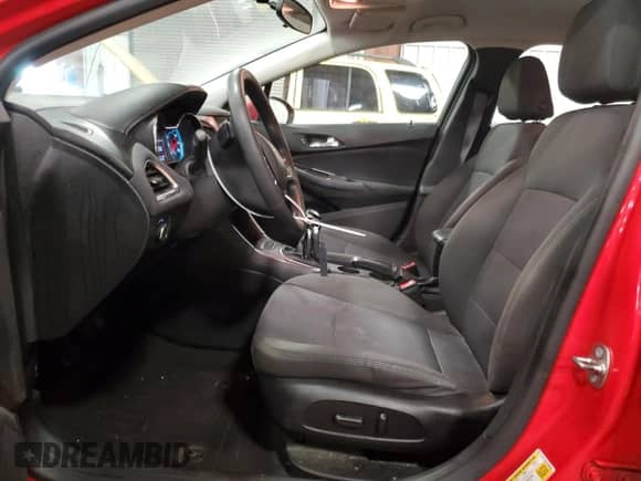 2017 Chevrolet Cruze LT z VIN 1G1BG5SE0H7255849, wystawiony jako Copart lot #84495614 z przebiegiem 109 700 mil mil oraz Czysty tytuł • Clean title. Historia ofert i sprzedaży dostępna na DreamBid. Obrazek 7.