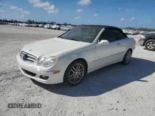 ✅ 2009 Mercedes-Benz CLK 350 • VIN: WDBTK56F79T103202 • Lot: 75515254. Wystawiony na Copart z przebiegiem Nie podano. Bezpłatny archiwum sprzedaży aukcyjnych z USA i szczegółowy raport historii pojazdu na DreamBid. Zdjęcie 1.