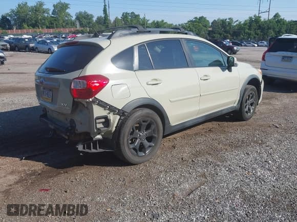 ✅ 2014 Subaru Crosstrek Premium • VIN: JF2GPACC8E9335646 • Lot: 42645618. Wystawiony na IAAI z przebiegiem 121 865 mil. Bezpłatny archiwum sprzedaży aukcyjnych z USA i szczegółowy raport historii pojazdu na DreamBid. Zdjęcie 4.