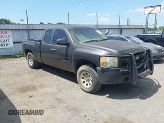 ✅ 2010 Chevrolet Silverado 1500 Work Truck • VIN: 1GCSKPE32AZ231235 • Lot: 42801867. Listed on IAAI with 257,751 mi. Free auction sales archive from the USA and detailed vehicle history report at DreamBid. Image 1.