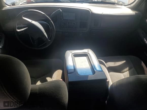 ✅ 2006 Chevrolet Silverado 2500HD LT3 • VIN: 1GCHK23D36F221167 • Lot: 86684725. Wystawiony na Copart z przebiegiem 404 036 mil. Bezpłatny archiwum sprzedaży aukcyjnych z USA i szczegółowy raport historii pojazdu na DreamBid. Zdjęcie 8.