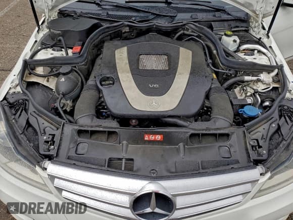 ✅ 2012 Mercedes-Benz C 300 Sport • VIN: WDDGF8BB8CR202505 • Lot: 95630255. Listed on Copart with 90,095 mi. Free auction sales archive from the USA and detailed vehicle history report at DreamBid. Image 11.