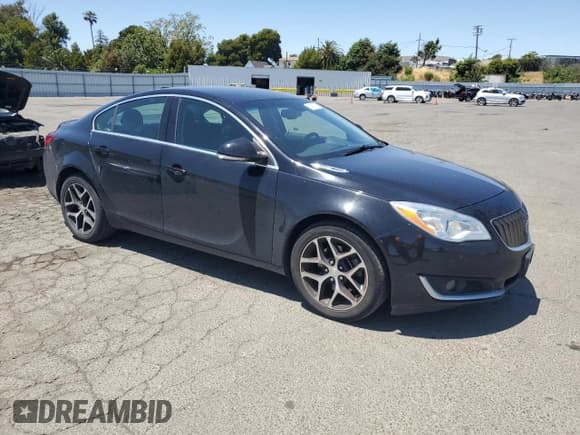 ✅ 2017 Buick Regal Sport Touring • VIN: 2G4GL5EX9H9156642 • Lot: 57973205. Listed on Copart with 159,830 mi. Free auction sales archive from the USA and detailed vehicle history report at DreamBid. Image 4.