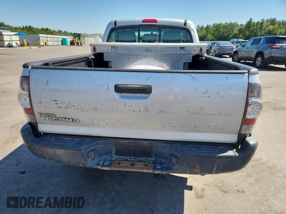 ✅ 2009 Toyota Tacoma • VIN: 5TEPX42N59Z634248 • Lot: 71200135. Wystawiony na Copart z przebiegiem 187 320 mil. Bezpłatny archiwum sprzedaży aukcyjnych z USA i szczegółowy raport historii pojazdu na DreamBid. Zdjęcie 6.