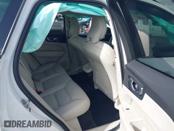 ✅ 2024 Volvo XC60 Plus Dark Theme • VIN: YV4L12RL9R1818978 • Лот: 42447995. Опубликован ранее на IAAI с пробегом 33 883 миль. Бесплатный доступ к архиву аукционных продаж из США и подробный отчёт об истории автомобиля на DreamBid. Изображение 8.