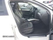 ✅ 2009 Audi A4 Premium • VIN: WAUJF78K49N046512 • Lot: 41536248. Wystawiony na IAAI z przebiegiem 140 514 mil. Bezpłatny archiwum sprzedaży aukcyjnych z USA i szczegółowy raport historii pojazdu na DreamBid. Zdjęcie 5.