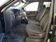 ✅ 2019 Chevrolet Silverado 1500 LT • VIN: 1GCRWCEDXKZ179004 • Lot: 81166453. Wystawiony na Copart z przebiegiem 146 103 mil. Bezpłatny archiwum sprzedaży aukcyjnych z USA i szczegółowy raport historii pojazdu na DreamBid. Zdjęcie 7.