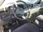 2002 GMC Sierra 1500 z VIN 1GTEC14W92Z280310, wystawiony jako Copart lot #74731204 z przebiegiem 241 075 mil mil oraz Szkoda całkowita • Salvage title. Historia ofert i sprzedaży dostępna na DreamBid. Obrazek 8.