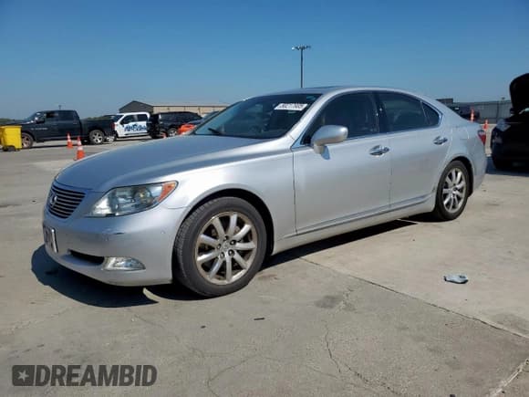 ✅ 2007 Lexus LS 460 • VIN: JTHBL46F175014701 • Lot: 80217905. Listed on Copart with 138,102 mi. Free auction sales archive from the USA and detailed vehicle history report at DreamBid. Image 1.
