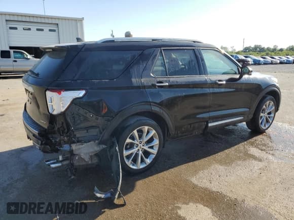 ✅ 2021 Ford Explorer Platinum • VIN: 1FM5K8HC7MGA55826 • Lot: 52320005. Wystawiony na Copart z przebiegiem 106 117 mil. Bezpłatny archiwum sprzedaży aukcyjnych z USA i szczegółowy raport historii pojazdu na DreamBid. Zdjęcie 3.