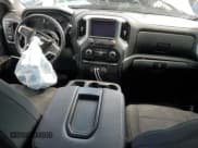 ✅ 2021 Chevrolet Silverado 1500 LT • VIN: 1GCRYJEK0MZ442150 • Lot: 69899544. Wystawiony na Copart z przebiegiem 27 499 mil. Bezpłatny archiwum sprzedaży aukcyjnych z USA i szczegółowy raport historii pojazdu na DreamBid. Zdjęcie 8.