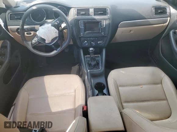 ✅ 2018 Volkswagen Jetta SE • VIN: 3VWB67AJXJM203433 • Lot: 85317125. Listed on Copart with 54,076 mi. Free auction sales archive from the USA and detailed vehicle history report at DreamBid. Image 8.