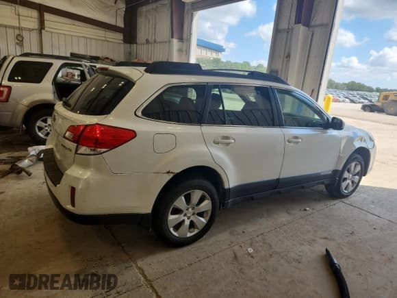 ✅ 2012 Subaru Outback Prem • VIN: 4S4BRCCC8C3268816 • Lot: 70214105. Listed on Copart with 280,337 mi. Free auction sales archive from the USA and detailed vehicle history report at DreamBid. Image 3.