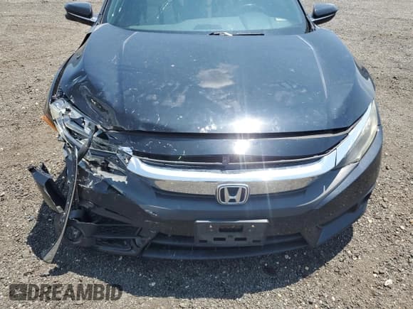 ✅ 2017 Honda Civic Touring • VIN: 2HGFC3B9XHH351182 • Lot: 62740035. Listed on Copart with 137,297 mi. Free auction sales archive from the USA and detailed vehicle history report at DreamBid. Image 11.