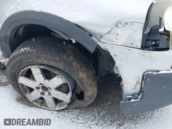 ✅ 2004 Volvo XC90 • VIN: YV1CN59H741096871 • Lot: 41595654. Listed on IAAI with 187,441 mi. Free auction sales archive from the USA and detailed vehicle history report at DreamBid. Image 6.