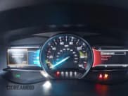 ✅ 2017 Ford Explorer XLT • VIN: 1FM5K7D82HGB40218 • Lot: 43529151. Wystawiony na IAAI z przebiegiem 160 933 mil. Bezpłatny archiwum sprzedaży aukcyjnych z USA i szczegółowy raport historii pojazdu na DreamBid. Zdjęcie 7.