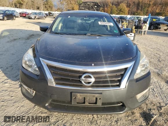 ✅ 2015 Nissan Altima 2.5 • VIN: 1N4AL3APXFC178276 • Lot: 92694925. Listed on Copart with 227,393 mi. Free auction sales archive from the USA and detailed vehicle history report at DreamBid. Image 5.