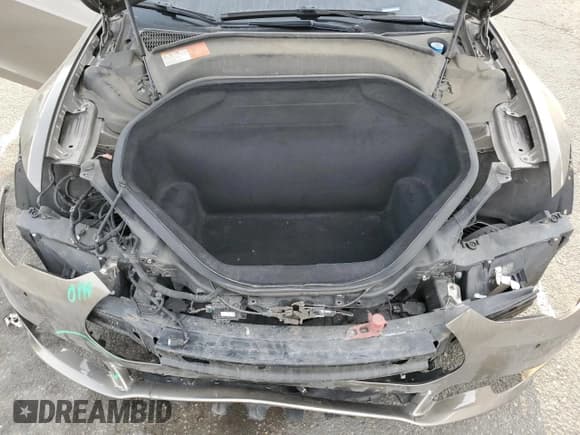 ✅ 2015 Tesla Model S 85D • VIN: 5YJSA1S22FF098453 • Лот: 91708325. Опубликован ранее на Copart с пробегом 158 933 миль. Бесплатный доступ к архиву аукционных продаж из США и подробный отчёт об истории автомобиля на DreamBid. Изображение 11.