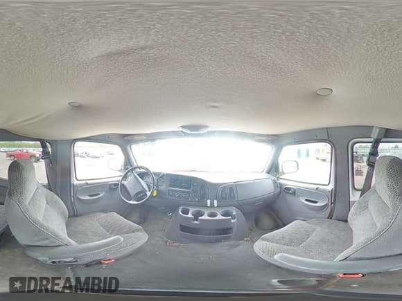 ✅ 2000 Dodge Passenger • VIN: 2B5WB35Y5YK179904 • Lot: 56724115. Wystawiony na Copart z przebiegiem 71 023 mil. Bezpłatny archiwum sprzedaży aukcyjnych z USA i szczegółowy raport historii pojazdu na DreamBid. Zdjęcie 15.