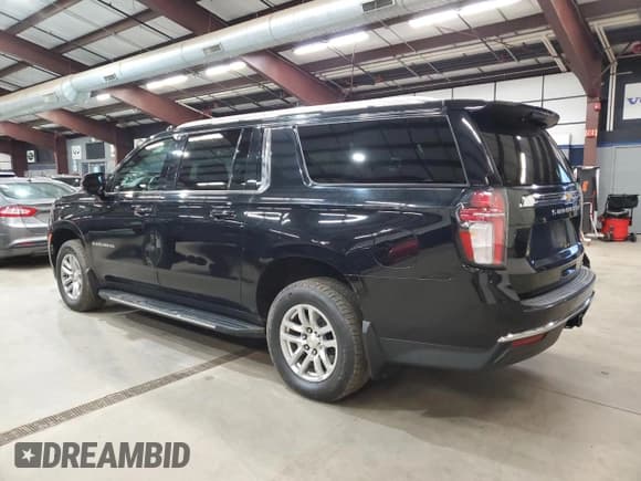 ✅ 2021 Chevrolet Suburban LT • VIN: 1GNSKCKD6MR346213 • Lot: 92567145. Listed on Copart with 241,550 mi. Free auction sales archive from the USA and detailed vehicle history report at DreamBid. Image 2.