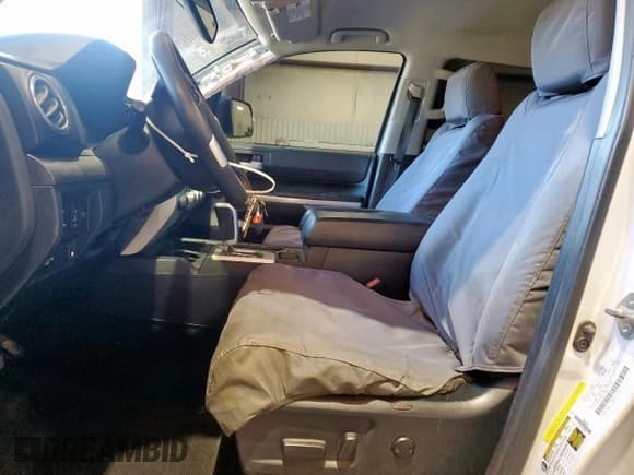 ✅ 2016 Toyota Tundra SR5 • VIN: 5TFDW5F10GX567386 • Лот: 91173445. Опубликован ранее на Copart с пробегом 176 025 миль. Бесплатный доступ к архиву аукционных продаж из США и подробный отчёт об истории автомобиля на DreamBid. Изображение 7.