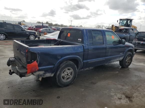 ✅ 2004 Chevrolet S-10 LS • VIN: 1GCDT13X84K139701 • Лот: 47291865. Опубликован ранее на Copart с пробегом Не указан. Бесплатный доступ к архиву аукционных продаж из США и подробный отчёт об истории автомобиля на DreamBid. Изображение 3.