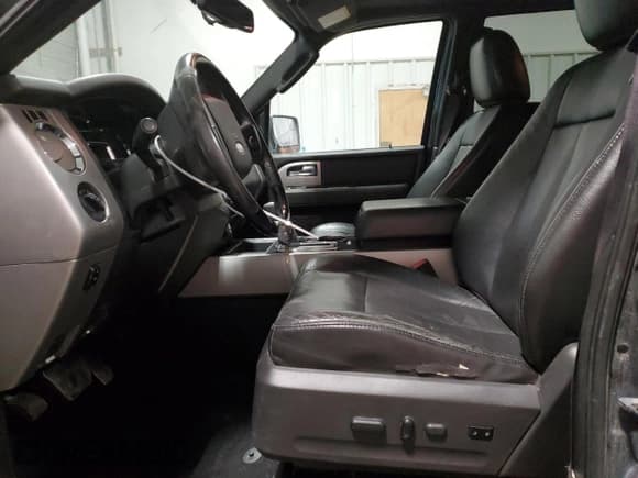 ✅ 2012 Ford Expedition Max Limited • VIN: 1FMJK2A54CEF54617 • Lot: 45192865. Listed on Copart with 189,493 mi. Free auction sales archive from the USA and detailed vehicle history report at DreamBid. Image 7.