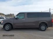 ✅ 2018 Nissan NV 3500 HD SL • VIN: 5BZAF0AA2JN850131 • Lot: 43685889. Wystawiony na IAAI z przebiegiem 236 719 mil. Bezpłatny archiwum sprzedaży aukcyjnych z USA i szczegółowy raport historii pojazdu na DreamBid. Zdjęcie 14.