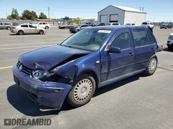 ✅ 2001 Volkswagen Golf GLS • VIN: 9BWGT61J914057698 • Лот: 58576605. Опубликован ранее на Copart с пробегом 270 209 миль. Бесплатный доступ к архиву аукционных продаж из США и подробный отчёт об истории автомобиля на DreamBid. Изображение 1.