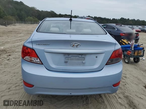 ✅ 2012 Hyundai Accent GLS • VIN: KMHCT4AE7CU250303 • Lot: 81753355. Wystawiony na Copart z przebiegiem 97 014 mil. Bezpłatny archiwum sprzedaży aukcyjnych z USA i szczegółowy raport historii pojazdu na DreamBid. Zdjęcie 6.