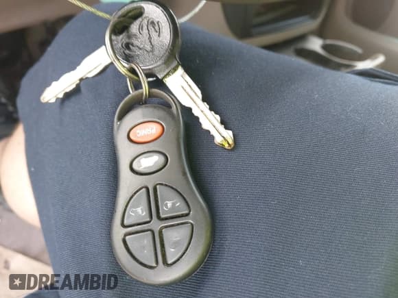 ✅ 2003 Dodge Caravan EX • VIN: 2D4GP74L03R104251 • Lot: 42747705. Listed on IAAI with 323,929 mi. Free auction sales archive from the USA and detailed vehicle history report at DreamBid. Image 11.