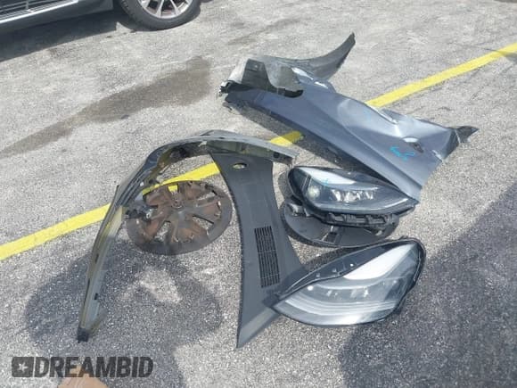 ✅ 2023 Tesla Model 3 • VIN: 5YJ3E1EA8PF451131 • Lot: 43470579. Wystawiony na IAAI z przebiegiem 70 249 mil. Bezpłatny archiwum sprzedaży aukcyjnych z USA i szczegółowy raport historii pojazdu na DreamBid. Zdjęcie 11.