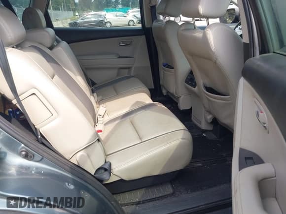 ✅ 2011 Mazda CX-9 Touring • VIN: JM3TB3CV0B0308764 • Lot: 43160109. Wystawiony na IAAI z przebiegiem 177 485 mil. Bezpłatny archiwum sprzedaży aukcyjnych z USA i szczegółowy raport historii pojazdu na DreamBid. Zdjęcie 8.