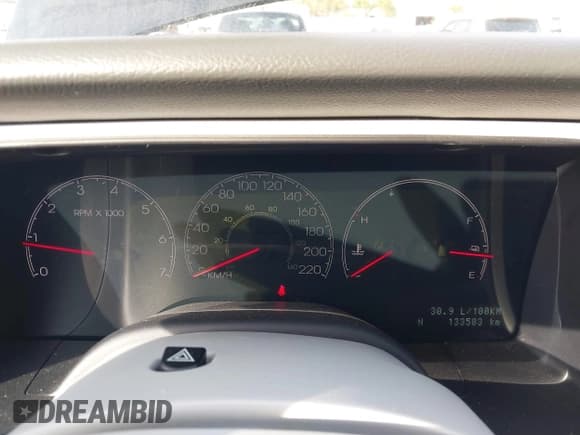 ✅ 2004 Lincoln Navigator Luxury • VIN: 5LMFU28R84LJ43403 • Lot: 43834710. Listed on IAAI with 133,583 mi. Free auction sales archive from the USA and detailed vehicle history report at DreamBid. Image 7.