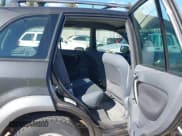 ✅ 2003 Toyota RAV4 • VIN: JTEHH20V730231013 • Lot: 43287923. Listed on IAAI with 106,474 mi. Free auction sales archive from the USA and detailed vehicle history report at DreamBid. Image 8.