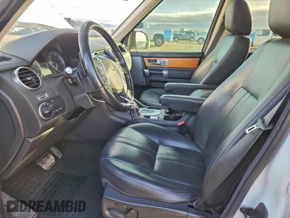 ✅ 2014 Land Rover LR4 HSE • VIN: SALAG2V65EA711860 • Lot: 96073715. Listed on Copart with 142,762 mi. Free auction sales archive from the USA and detailed vehicle history report at DreamBid. Image 7.