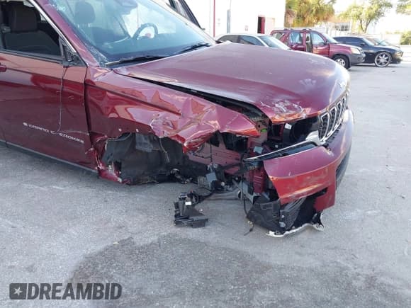 ✅ 2025 Jeep Grand Cherokee Laredo X • VIN: 1C4RJJAG0S8637318 • Лот: 42971879. Опубликован ранее на IAAI с пробегом 4 891 миль. Бесплатный доступ к архиву аукционных продаж из США и подробный отчёт об истории автомобиля на DreamBid. Изображение 6.