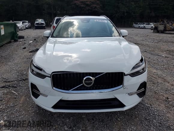 ✅ 2022 Volvo XC60 Momentum • VIN: YV4L12DK4N1921296 • Lot: 61824825. Listed on Copart with 38,210 mi. Free auction sales archive from the USA and detailed vehicle history report at DreamBid. Image 5.