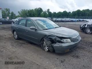 ✅ 2008 Hyundai Azera Limited • VIN: KMHFC46F28A266996 • Lot: 42615189. Listed on IAAI with 165,613 mi. Free auction sales archive from the USA and detailed vehicle history report at DreamBid. Image 1.