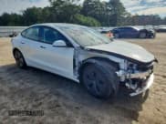 ✅ 2021 Tesla Model 3 Long Range • VIN: 5YJ3E1EB8MF849296 • Lot: 81868035. Wystawiony na Copart z przebiegiem 45 401 mil. Bezpłatny archiwum sprzedaży aukcyjnych z USA i szczegółowy raport historii pojazdu na DreamBid. Zdjęcie 4.