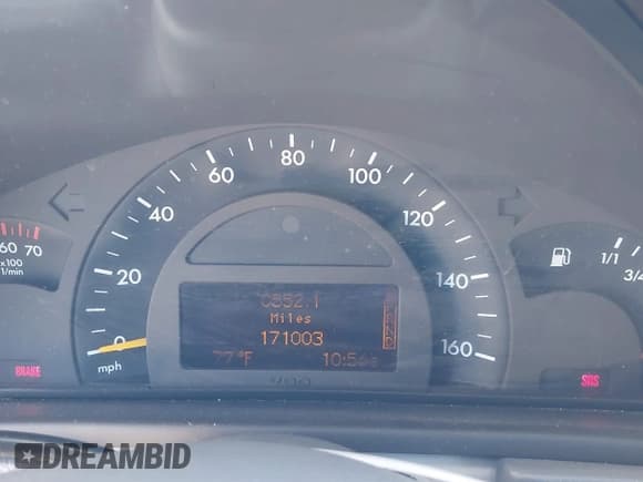 ✅ 2004 Mercedes-Benz C 240 • VIN: WDBRF61J64E015691 • Lot: 41827367. Wystawiony na IAAI z przebiegiem 171 003 mil. Bezpłatny archiwum sprzedaży aukcyjnych z USA i szczegółowy raport historii pojazdu na DreamBid. Zdjęcie 7.