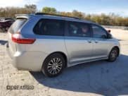 ✅ 2018 Toyota Sienna XLE • VIN: 5TDYZ3DC5JS947984 • Лот: 92103905. Опубликован ранее на Copart с пробегом 112 702 миль. Бесплатный доступ к архиву аукционных продаж из США и подробный отчёт об истории автомобиля на DreamBid. Изображение 3.