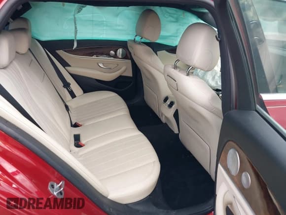✅ 2019 Mercedes-Benz E 450 • VIN: WDDZH6JB7KA654077 • Lot: 41511592. Listed on IAAI with 72,870 mi. Free auction sales archive from the USA and detailed vehicle history report at DreamBid. Image 8.
