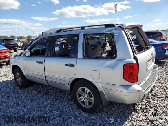 ✅ 2004 Honda Pilot EX • VIN: 2HKYF18494H548358 • Lot: 89662555. Listed on Copart with Not provided. Free auction sales archive from the USA and detailed vehicle history report at DreamBid. Image 2.