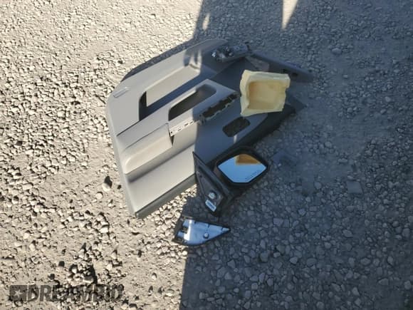 ✅ 2014 Honda Pilot EX-L • VIN: 5FNYF4H5XEB037364 • Lot: 89564105. Listed on Copart with 150,319 mi. Free auction sales archive from the USA and detailed vehicle history report at DreamBid. Image 13.