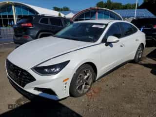 2020 Hyundai Sonata SEL z VIN 5NPEF4JA7LH022913, wystawiony jako Copart lot #70807695 z przebiegiem 55 870 mil mil oraz Szkoda całkowita • Salvage title. Historia ofert i sprzedaży dostępna na DreamBid. Obrazek 1.