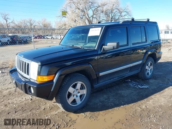 ✅ 2010 Jeep Commander Sport • VIN: 1J4RG4GK4AC158319 • Lot: 41824621. Listed on IAAI with 63,061 mi. Free auction sales archive from the USA and detailed vehicle history report at DreamBid. Image 2.