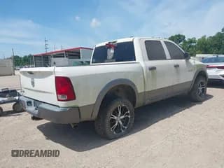 ✅ 2009 Dodge 1500 SLT • VIN: 1D3HB13P19S750446 • Lot: 42418275. Wystawiony na IAAI z przebiegiem 251 093 mil. Bezpłatny archiwum sprzedaży aukcyjnych z USA i szczegółowy raport historii pojazdu na DreamBid. Zdjęcie 4.