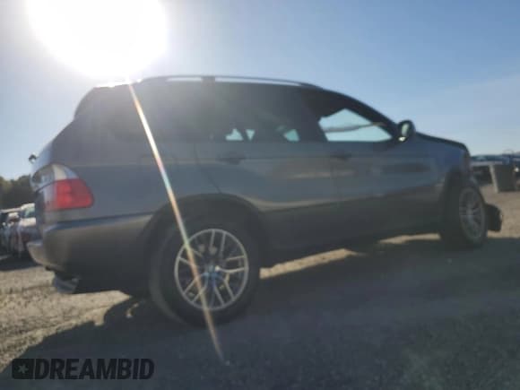 ✅ 2005 BMW X5 4.4i • VIN: 5UXFB53565LV15453 • Lot: 75830774. Listed on Copart with 148,211 mi. Free auction sales archive from the USA and detailed vehicle history report at DreamBid. Image 3.