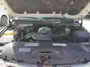 2001 Chevrolet Suburban LS z VIN 3GNEC16T91G243685, wystawiony jako Copart lot #76985874 z przebiegiem Nie podano mil oraz Nie do naprawy • Non repairable. Historia ofert i sprzedaży dostępna na DreamBid. Obrazek 12.